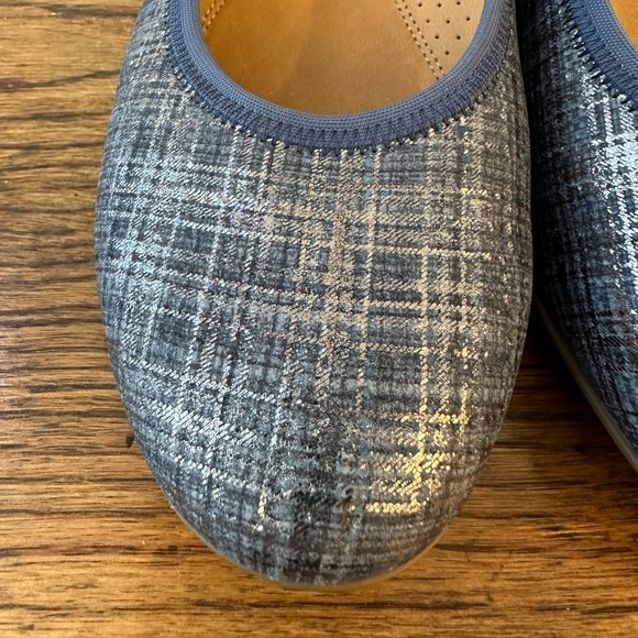 Gabor Blue and Silver Plaid Ballet Flats Size 5.5 EUC - Picture 4 of 12